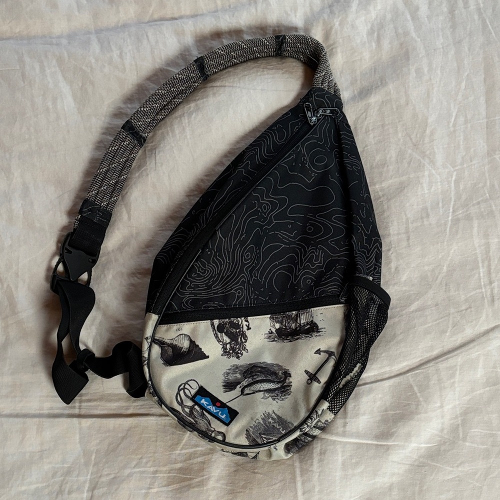 Kavu Black and Cream Rope Sling Bag